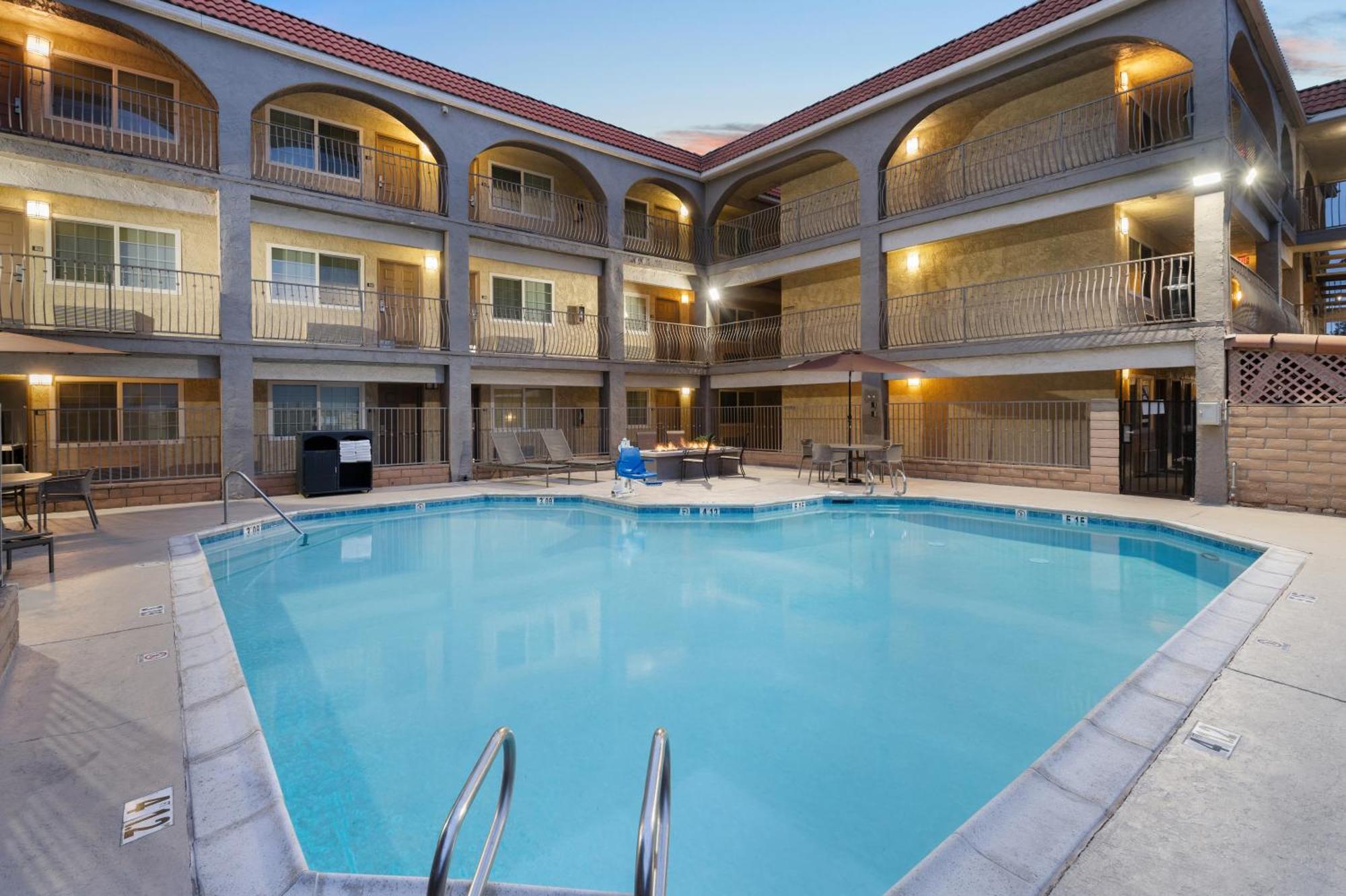 Best Western San Diego/Miramar Hotel Экстерьер фото